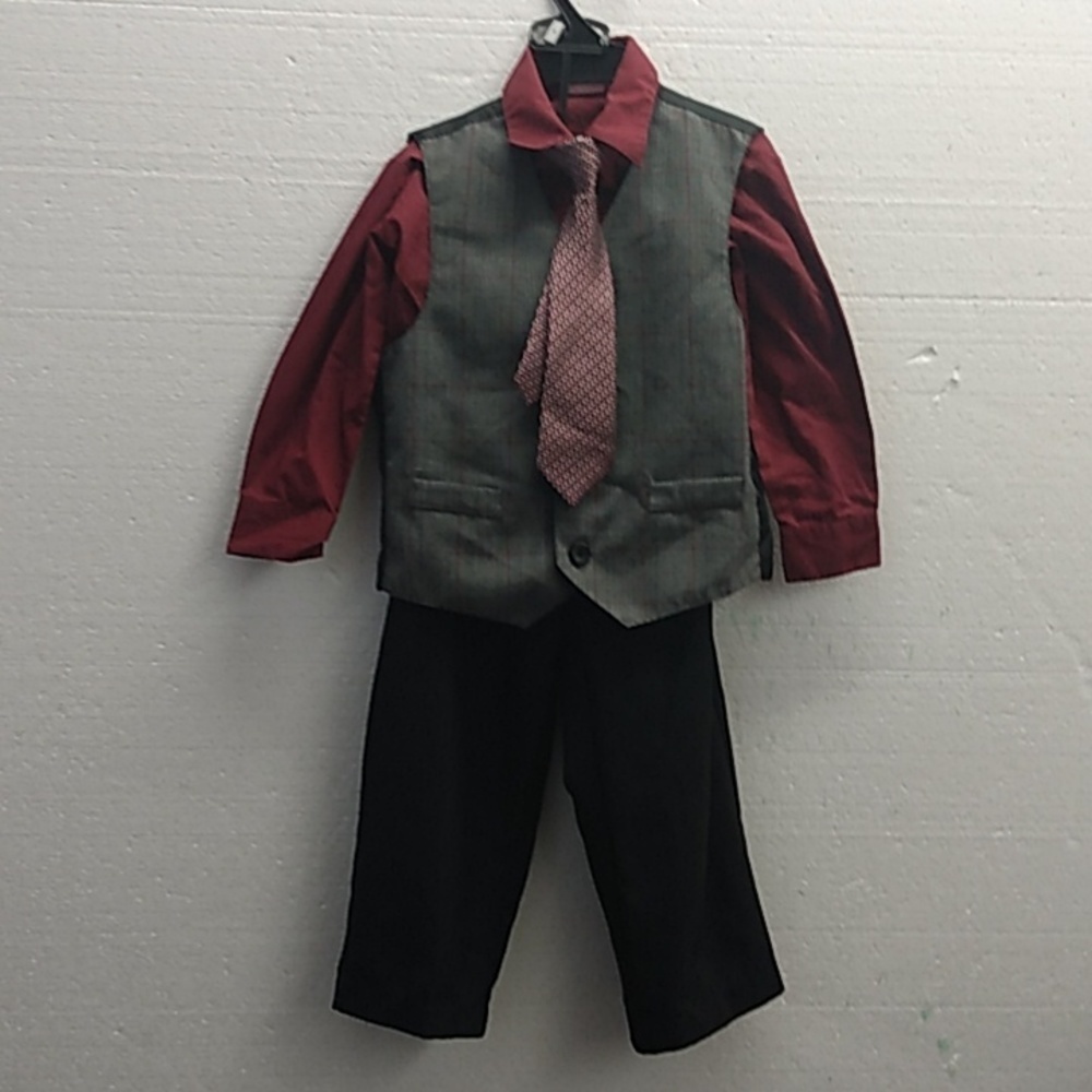 ARROW Kids 4 Piece Suit & Tie Size 4T Black, Burgundy, Gray